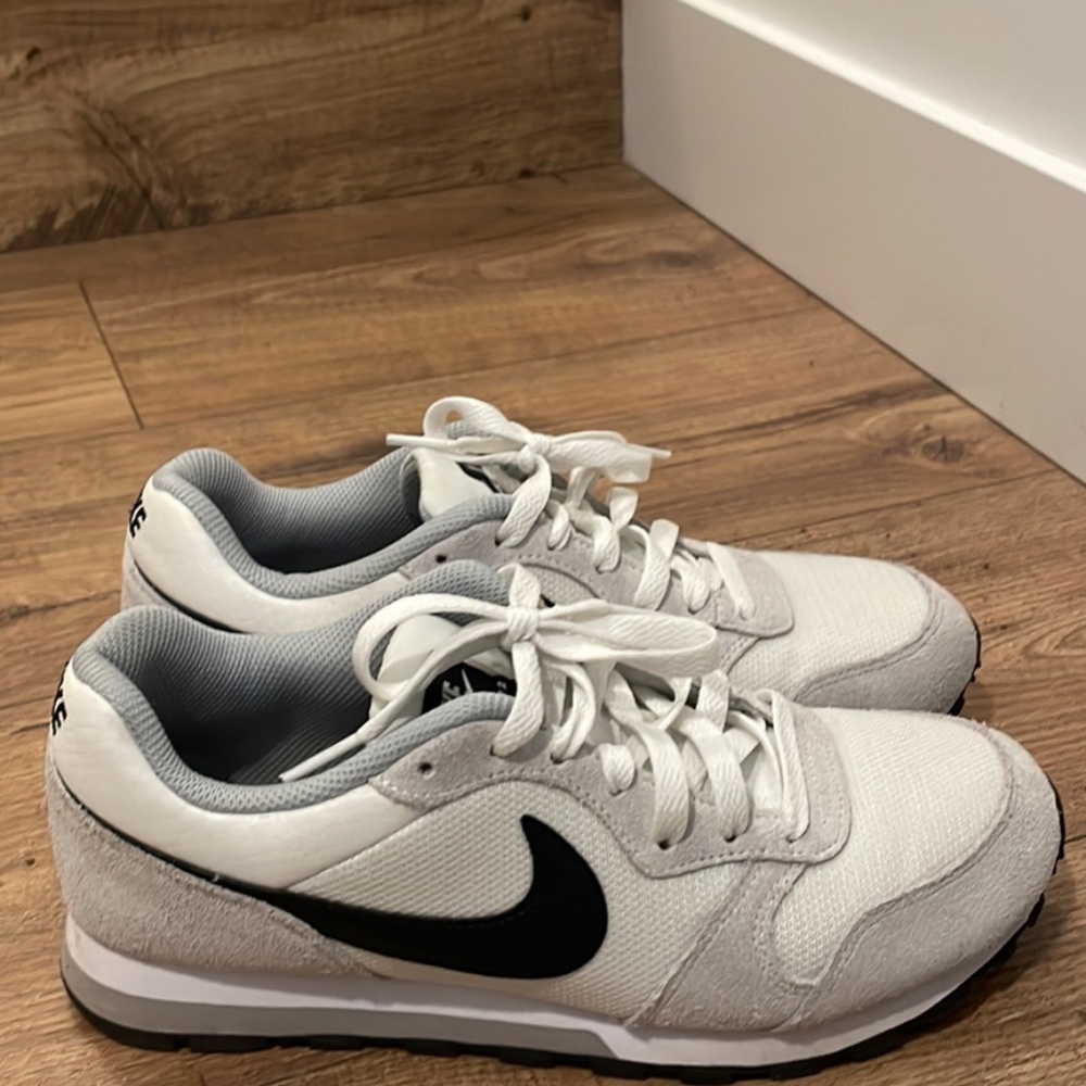 Nike MD runner 2